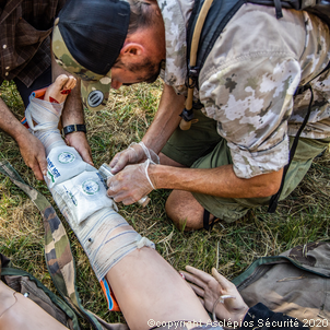 Card image cap asclépios sécurité sas wilderness first aid